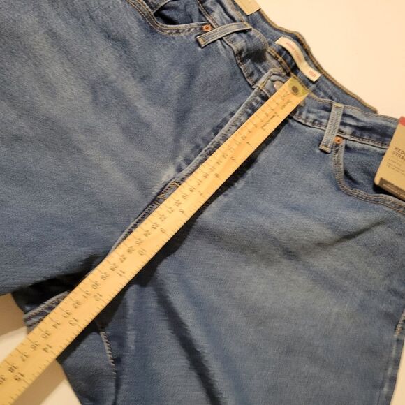 NEW 18W LEVI'S WEDGIE STRAIGHT LEG HIGH RISE BUTTON DENIM JEANS 18 W NWT - Picture 3 of 16